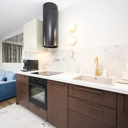 Apartment Sunrise - Letnica By Oneapartments